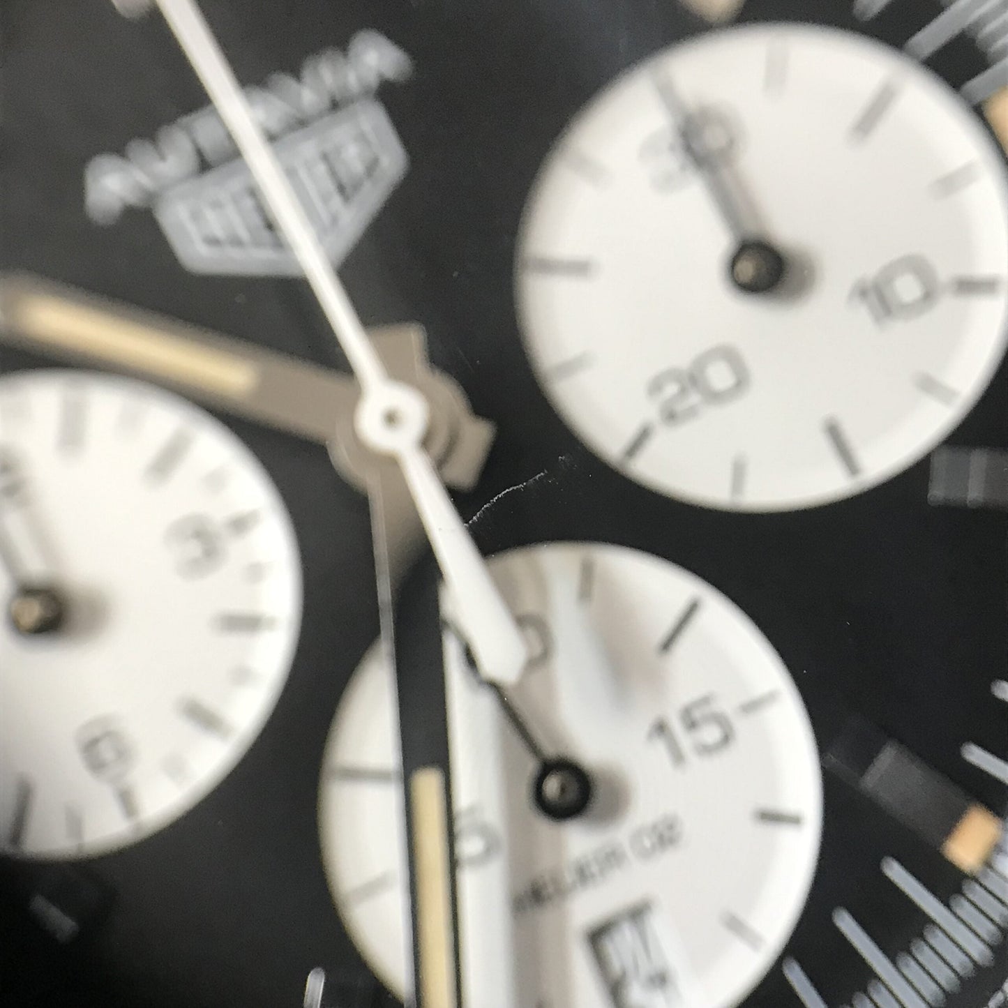 CBE2110.BA0687 Heritage Autavia Heuer 02 2TAG01-00189