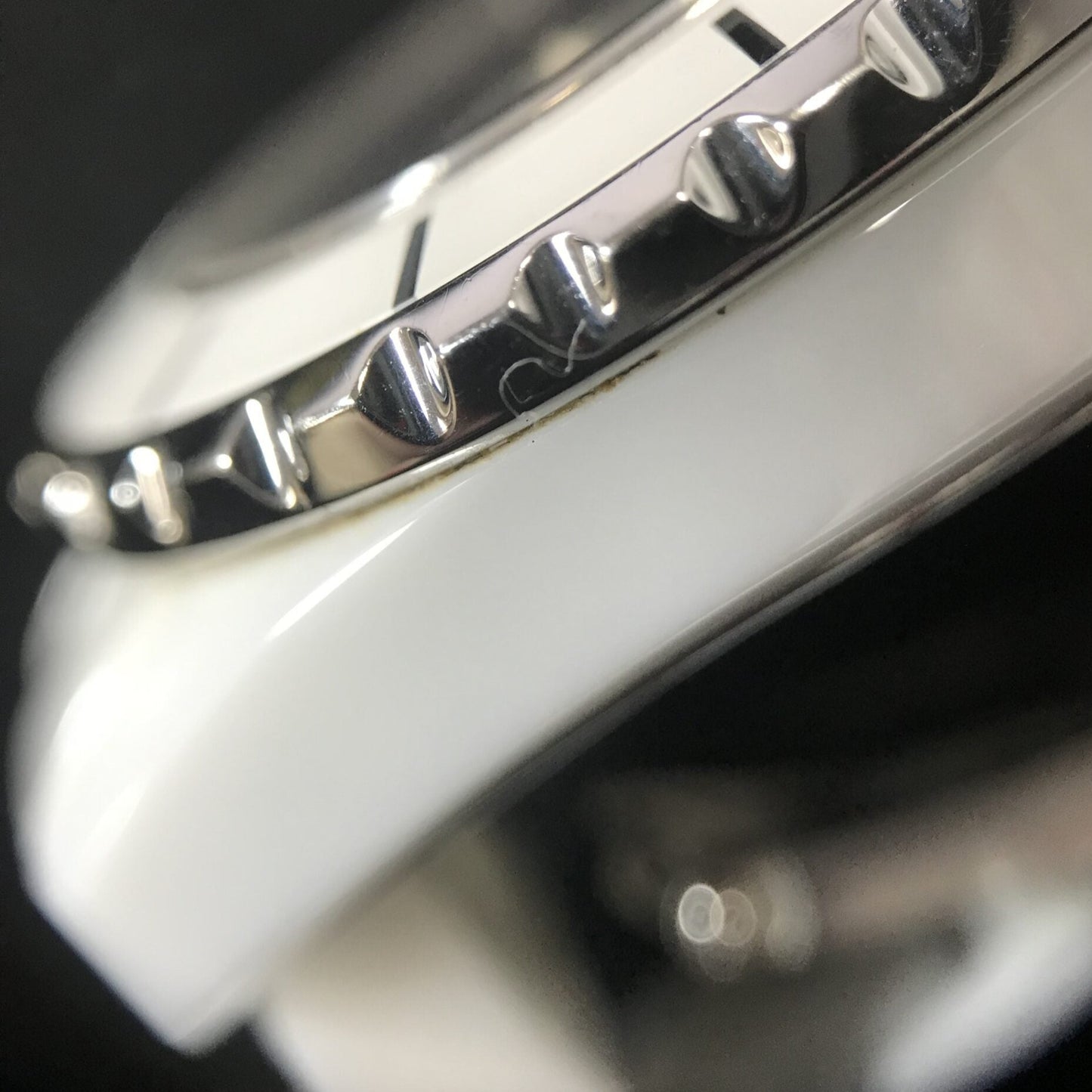 H2422 J12 White 8P Diamond 2CHA01-00092