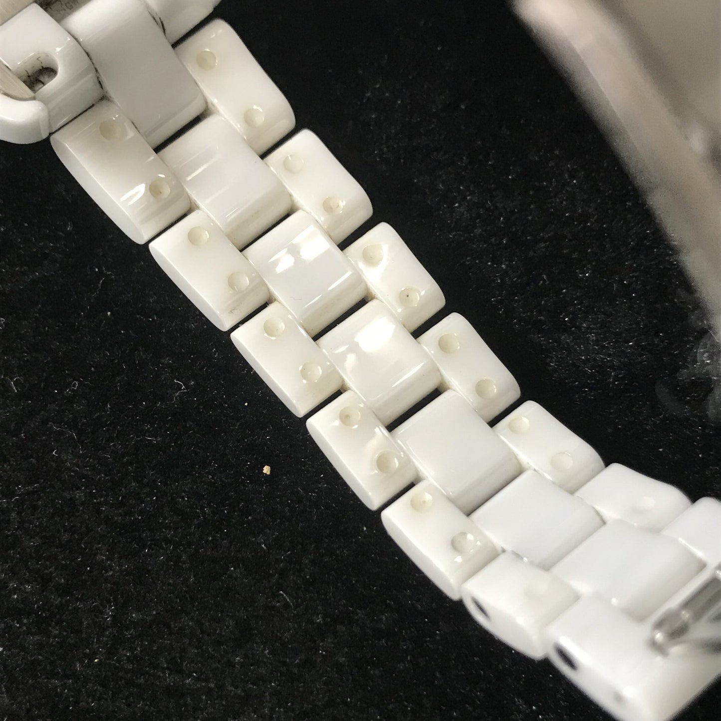 H2422 J12 White 8P Diamond 2CHA01-00092