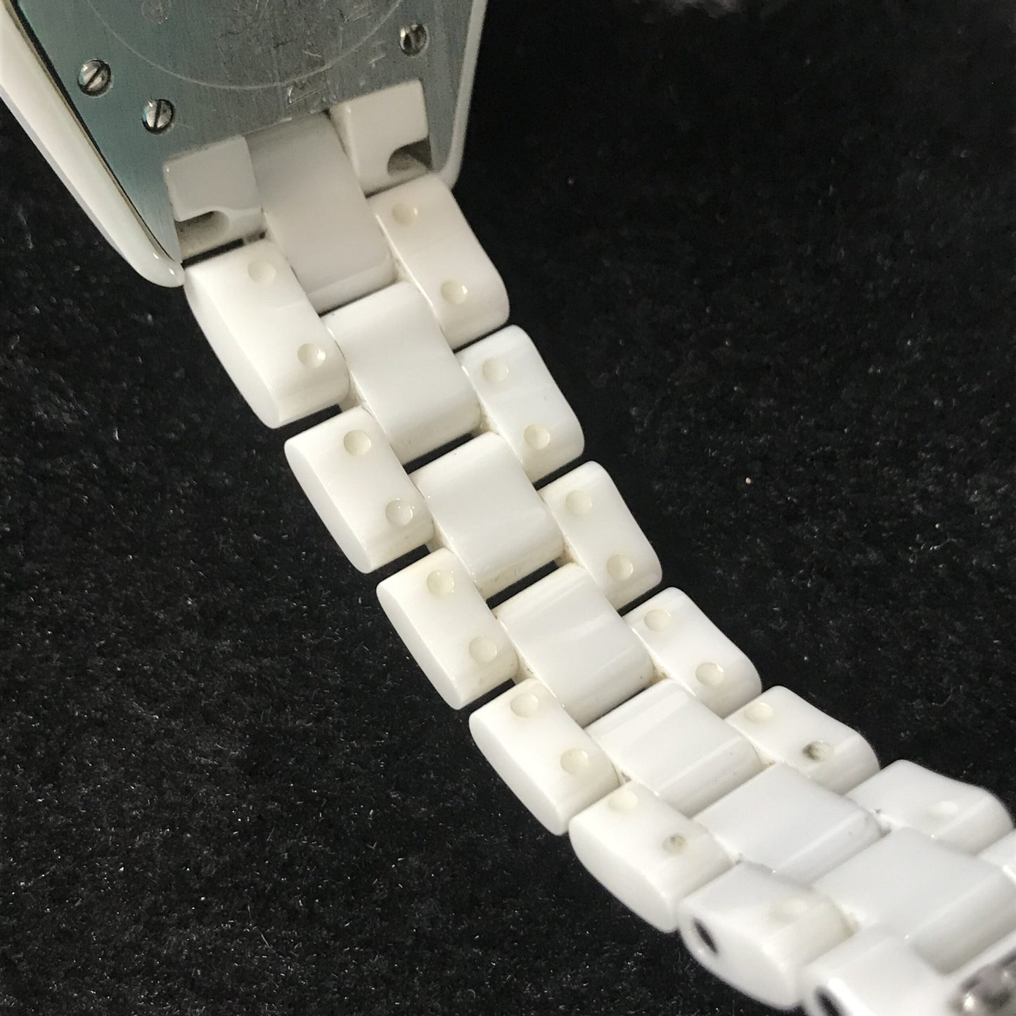 H2422 J12 White 8P Diamond 2CHA01-00092