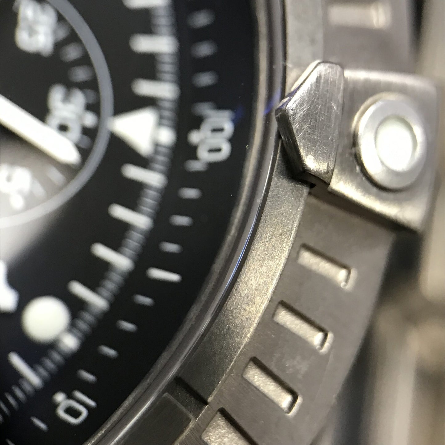 E13360 Chrono Avenger 2BRT01-00129