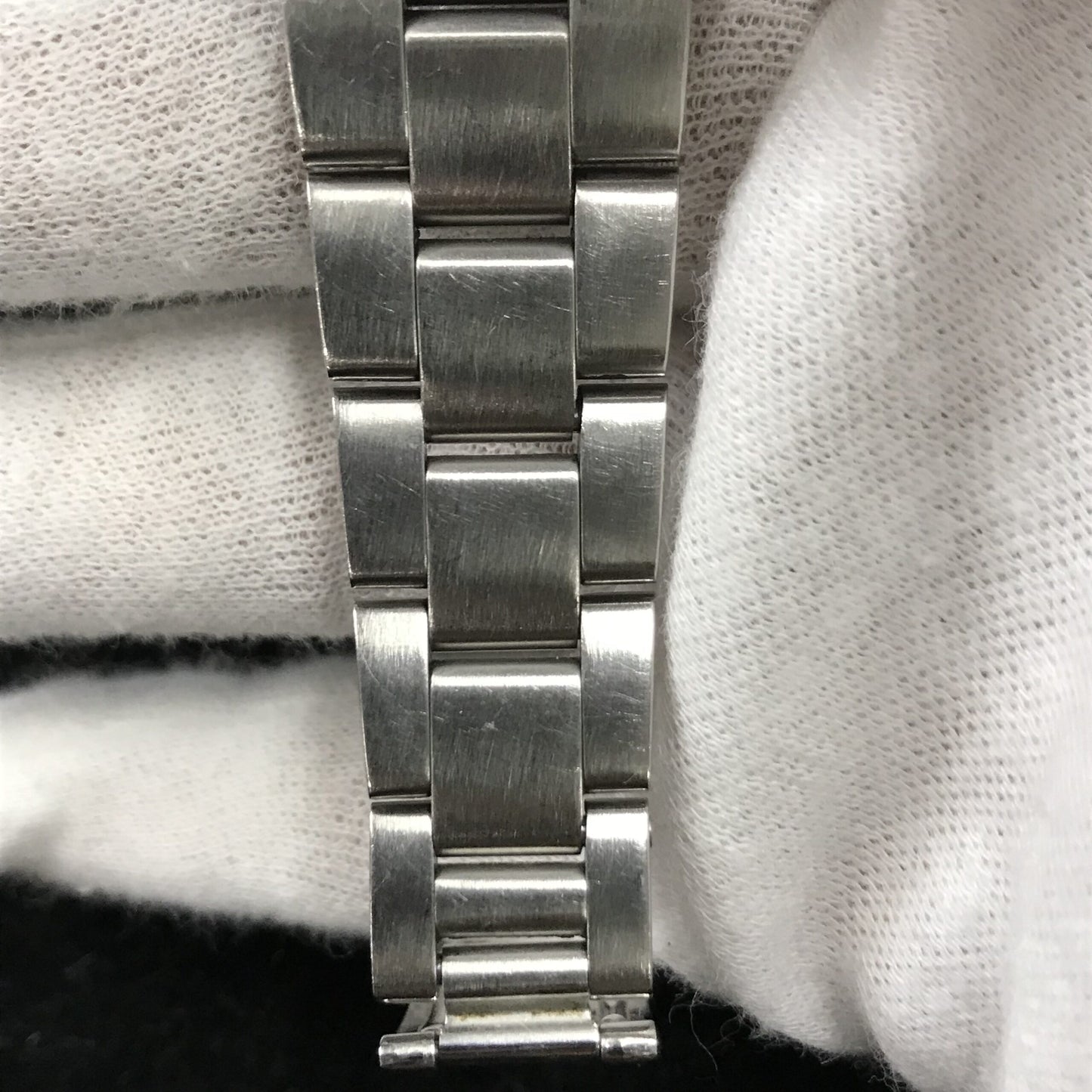 6694 Oyster Date Just cal. 1225 57***** serial 2R-X01-01117