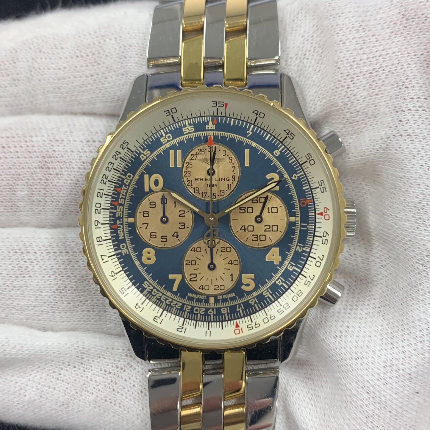 D33030 Navitimer Airborne Chronograph 2BRT01-00139