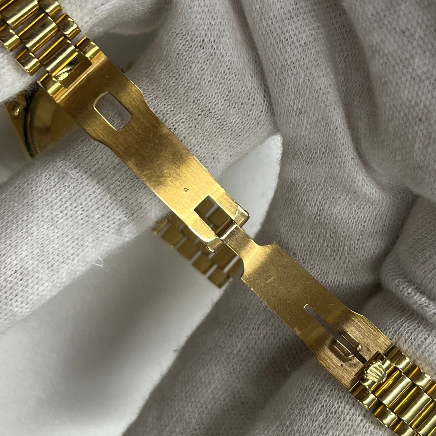 6917 Oysterperpetual Datejust 18K YG 74***** Serial 2R-X01-01323