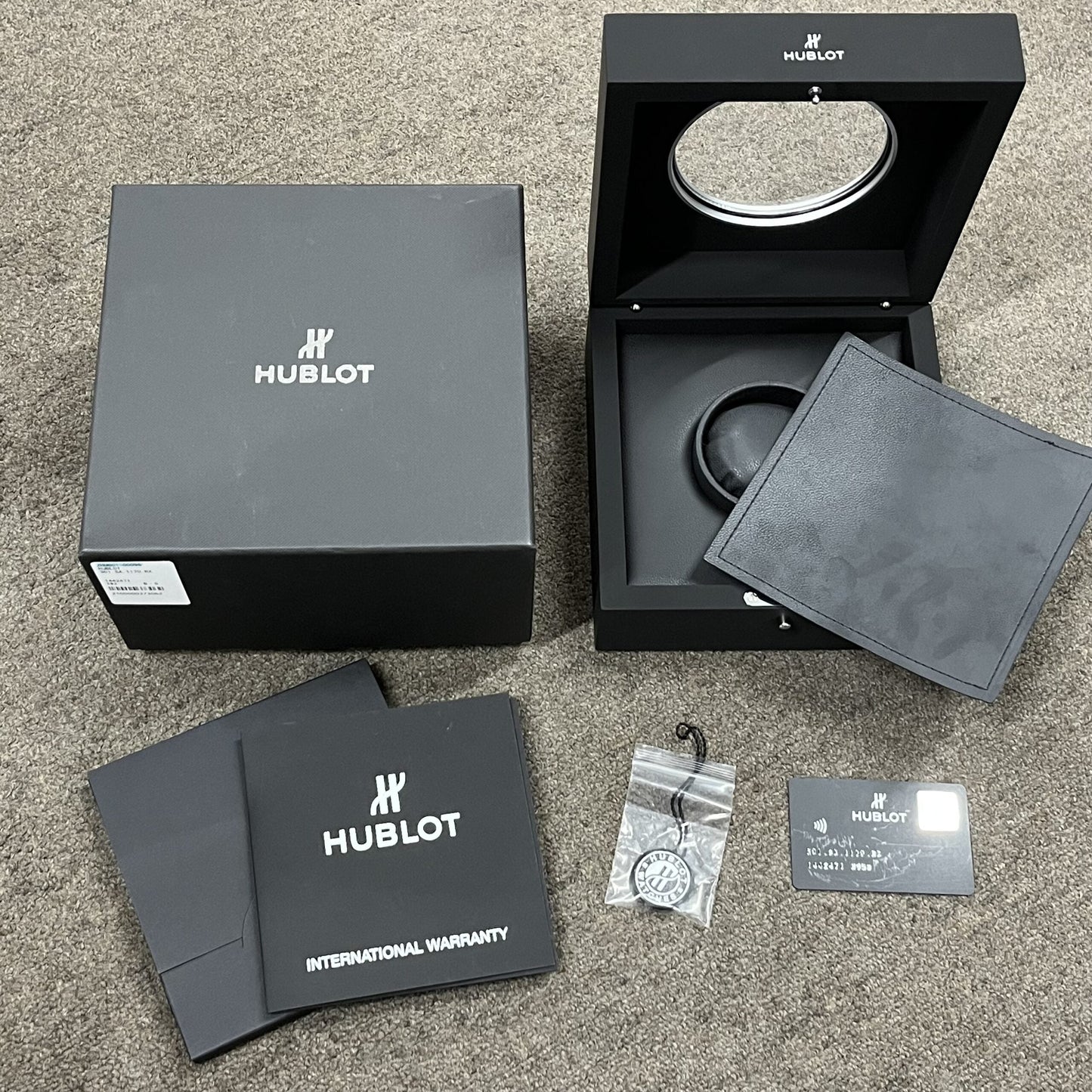 301.SX.1170.RX Big Bang Chronograph 2HUB01-00096