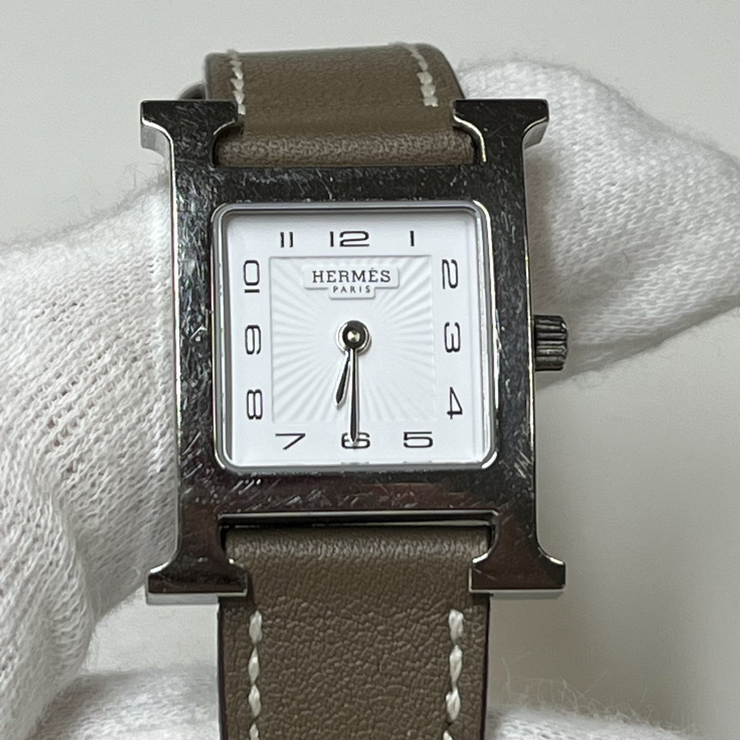 HH1.210 H watch 2HER01-00120