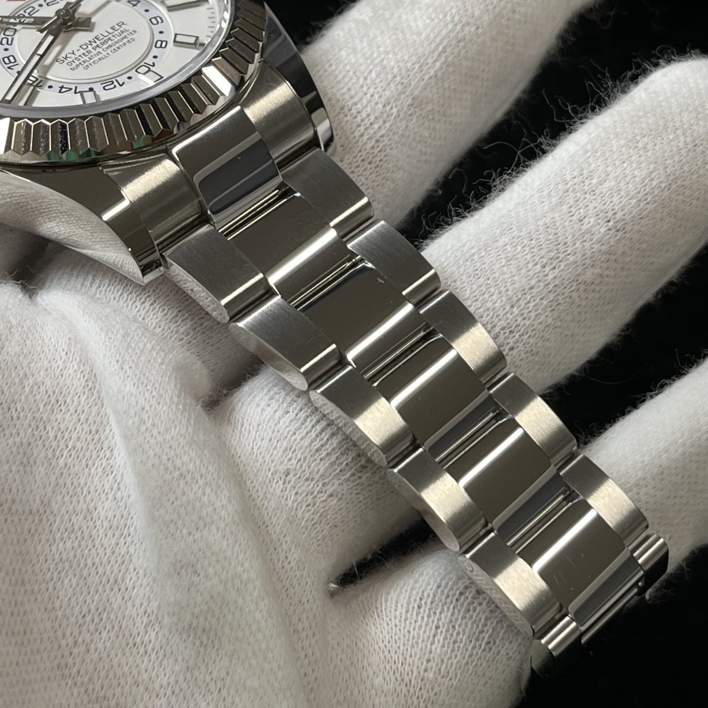 326934 Sky Dweller Random Serial 2R-X01-00799
