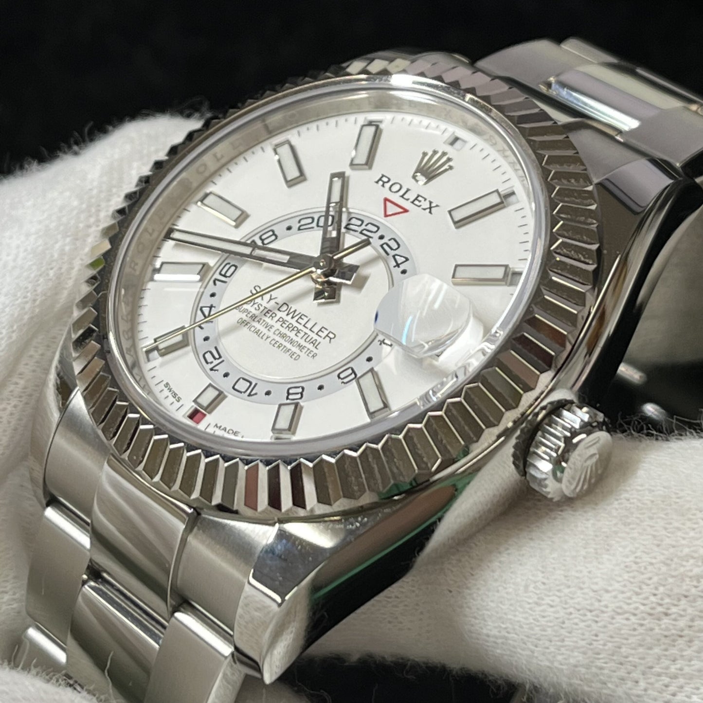 326934 Sky Dweller Random Serial 2R-X01-00799