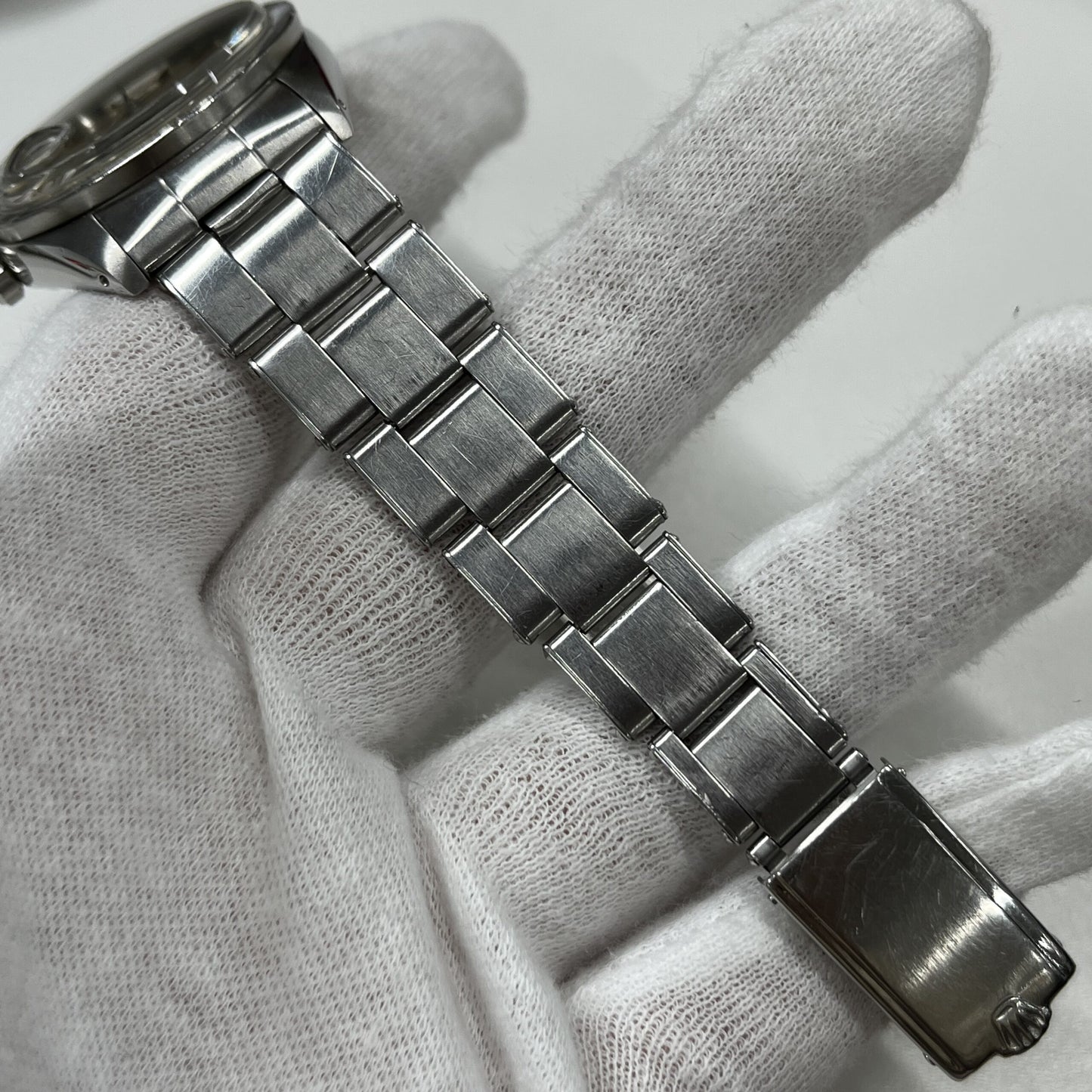 1501 Oyster perpetual Date cal.1570 19**** serial 2R-X33-00157