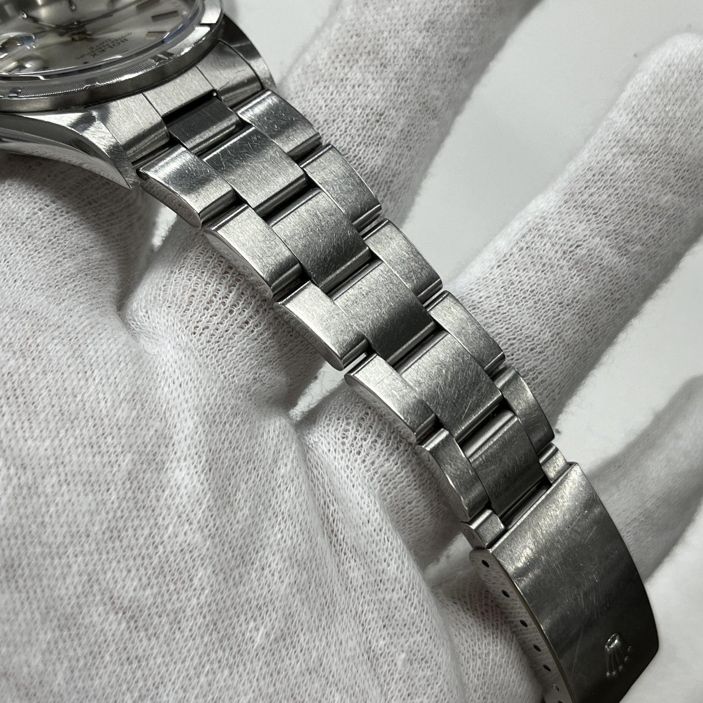 15210 Oyster perpetual Date F****** serial 2R-X33-00156