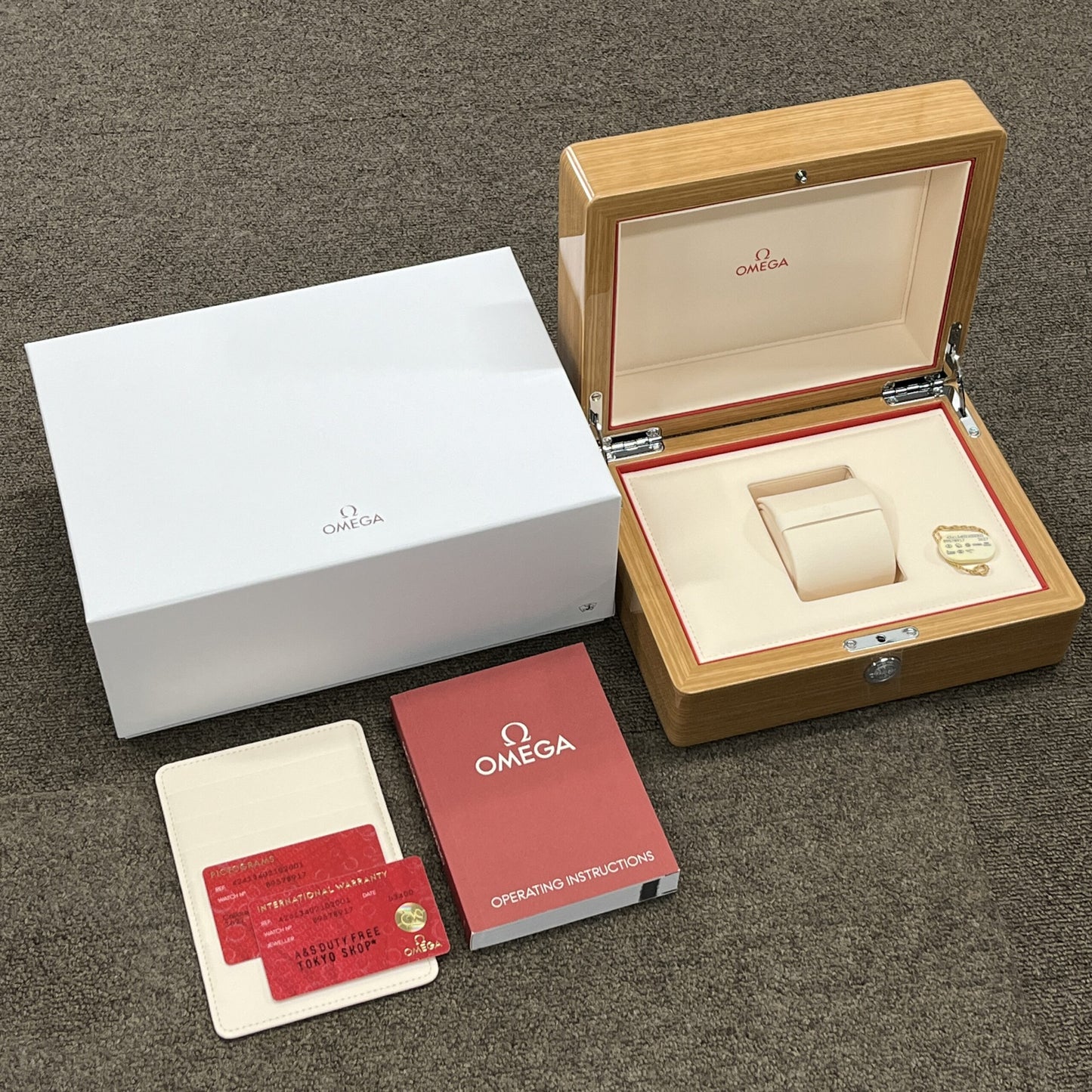 424.13.40.21.02.001 DE VILLE Co-Axial Chronomater 1O-M02-00646
