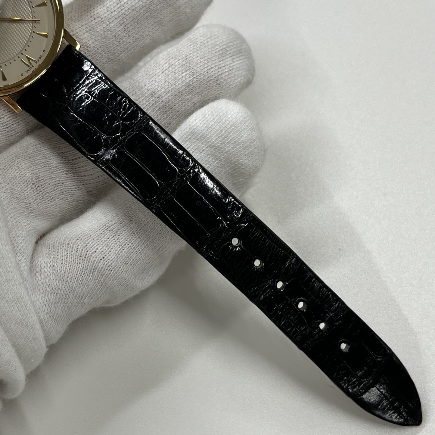 31039/000J-7550 Essential Semiflat YG 2V-C01-00126