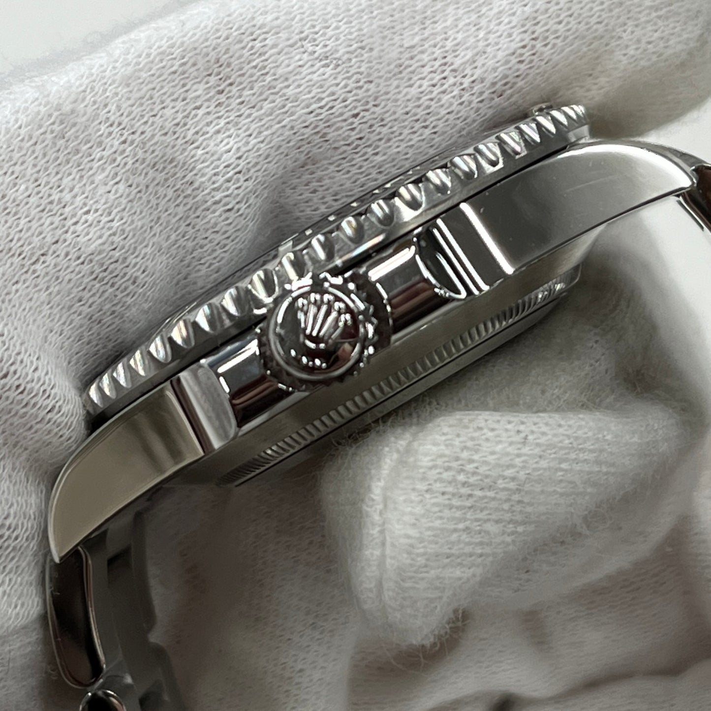114060 Submariner Random Serial 2R-X33-00132