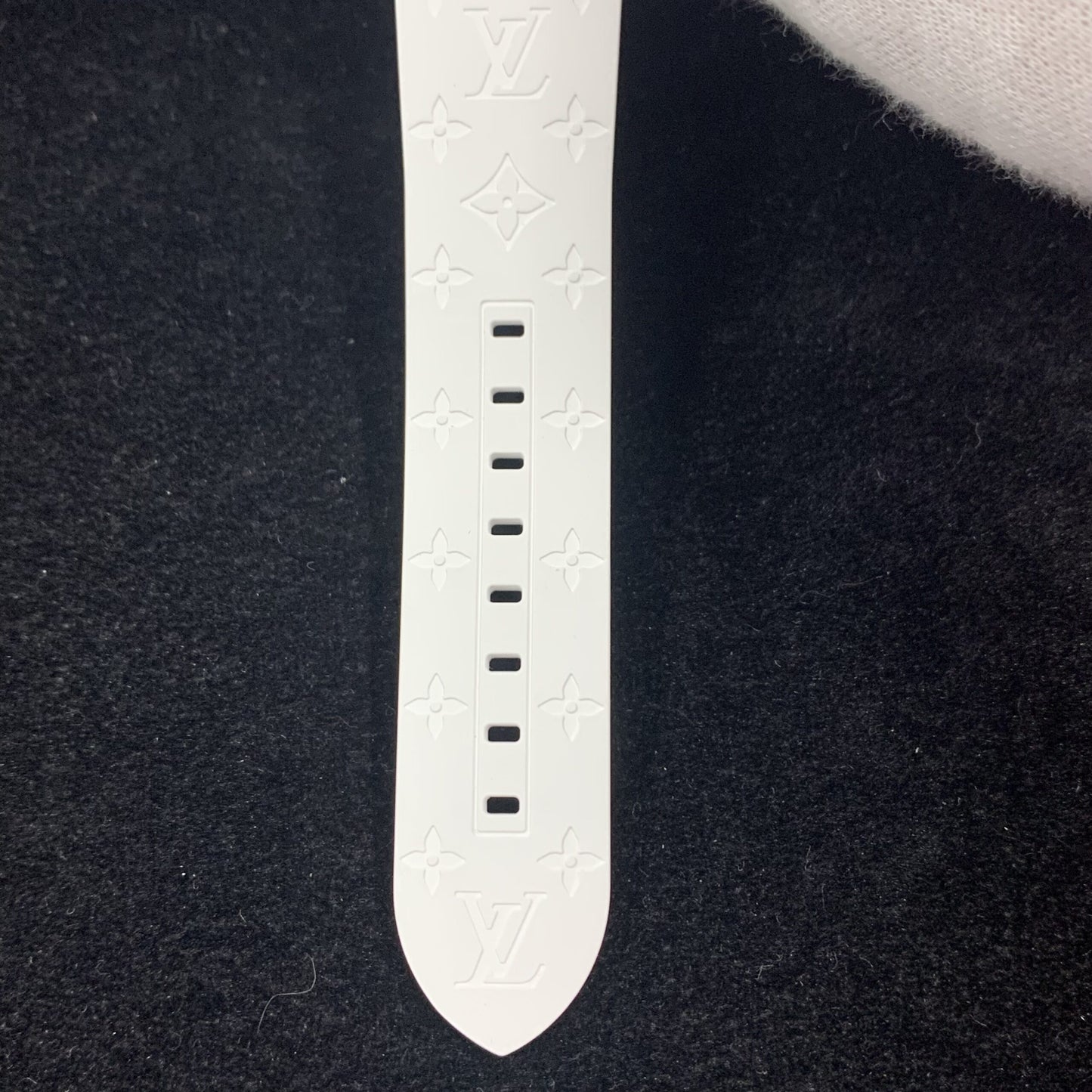 Q1EG5 Tambour Spin Time Air Watch WG 2L-V01-00103