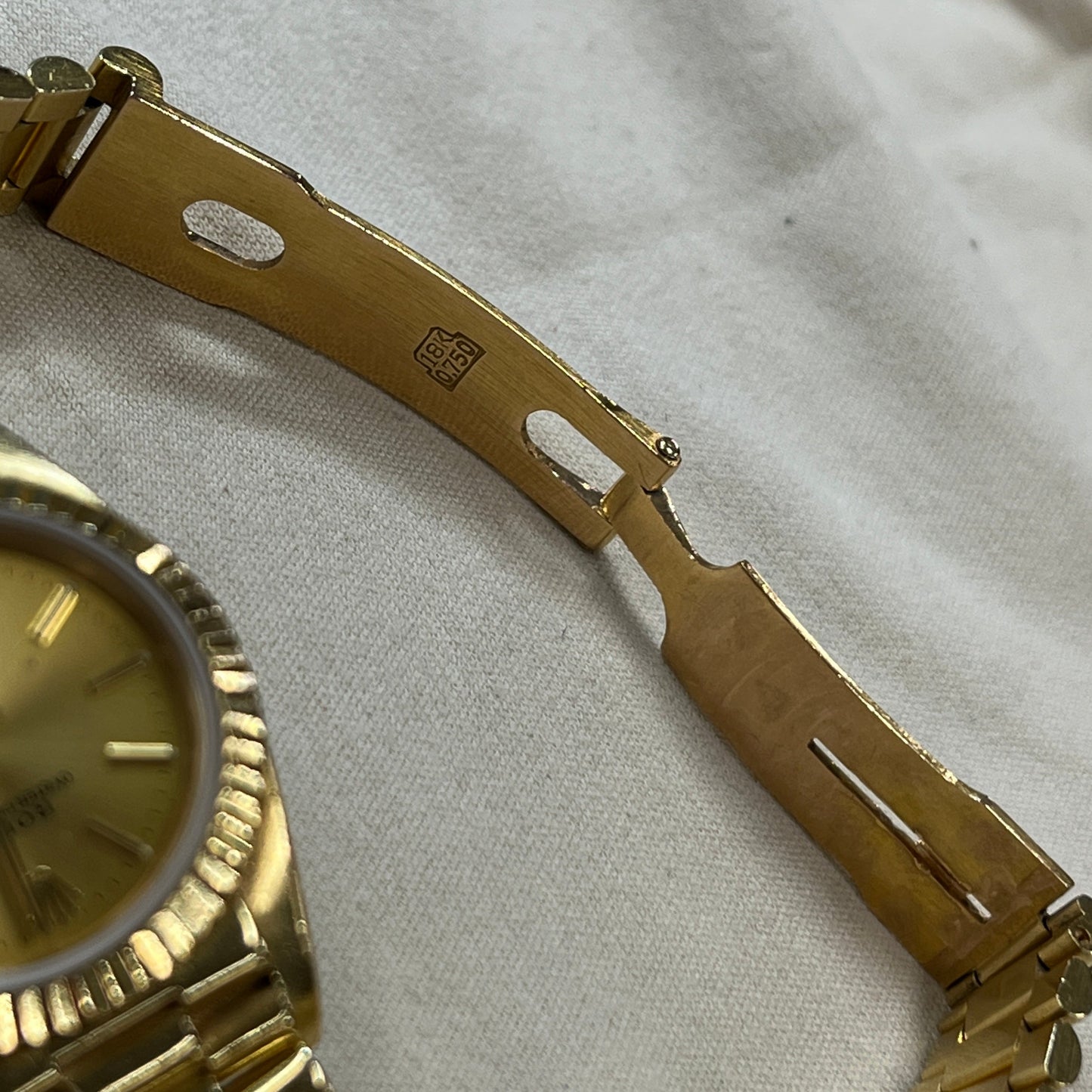 67198 Oyster Perpetual YG R serial Cal.2130 2R-X01-01247