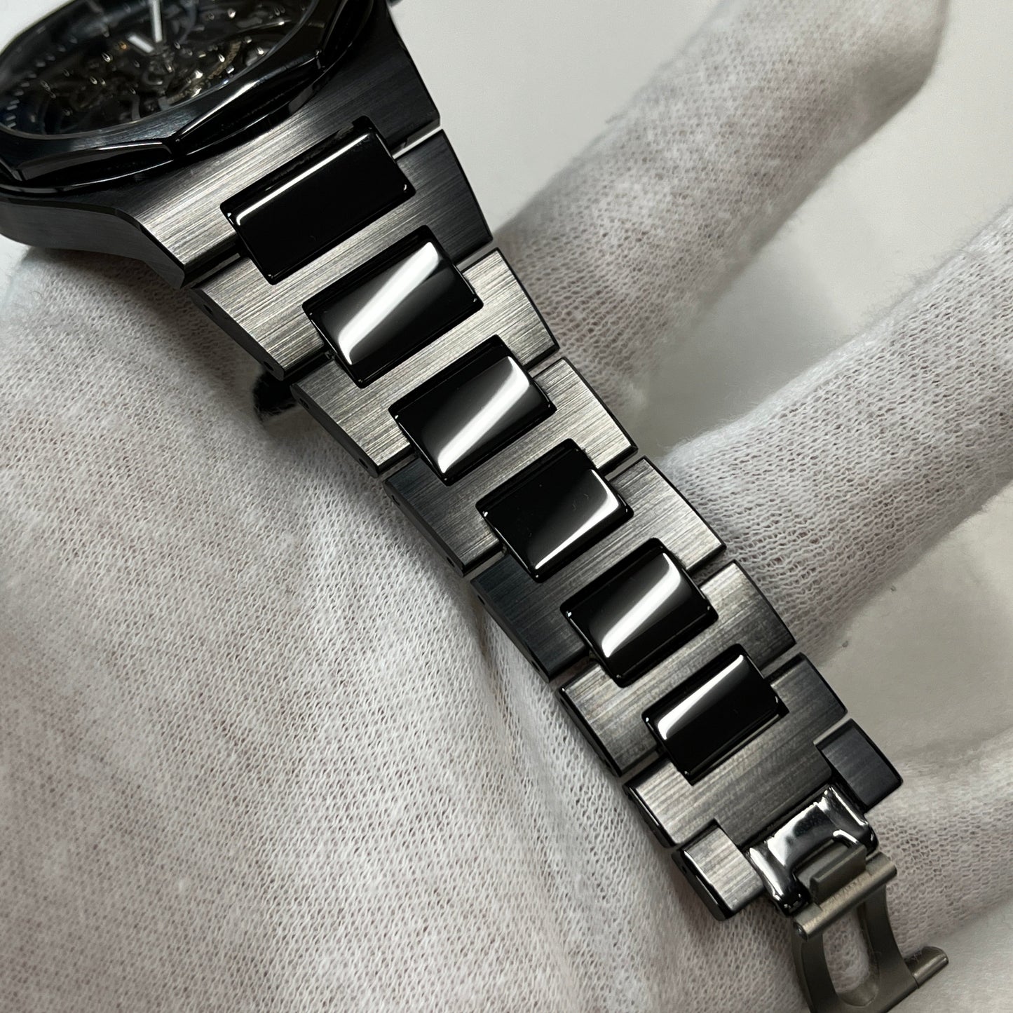 81015-32-001-32A Laureato Skeleton Ceramic 2GRP33-00002