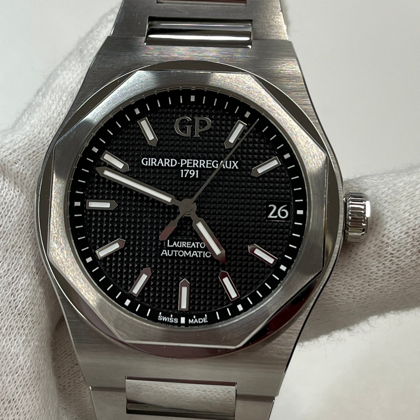 81010-11-63411A Laureato 2GRP33-00004