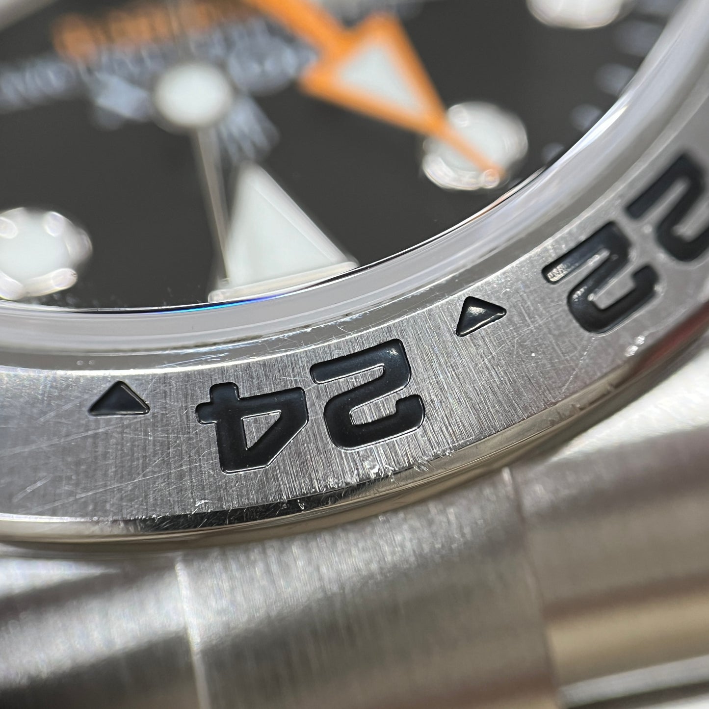 216570 Explorer2 2R-X33-00020