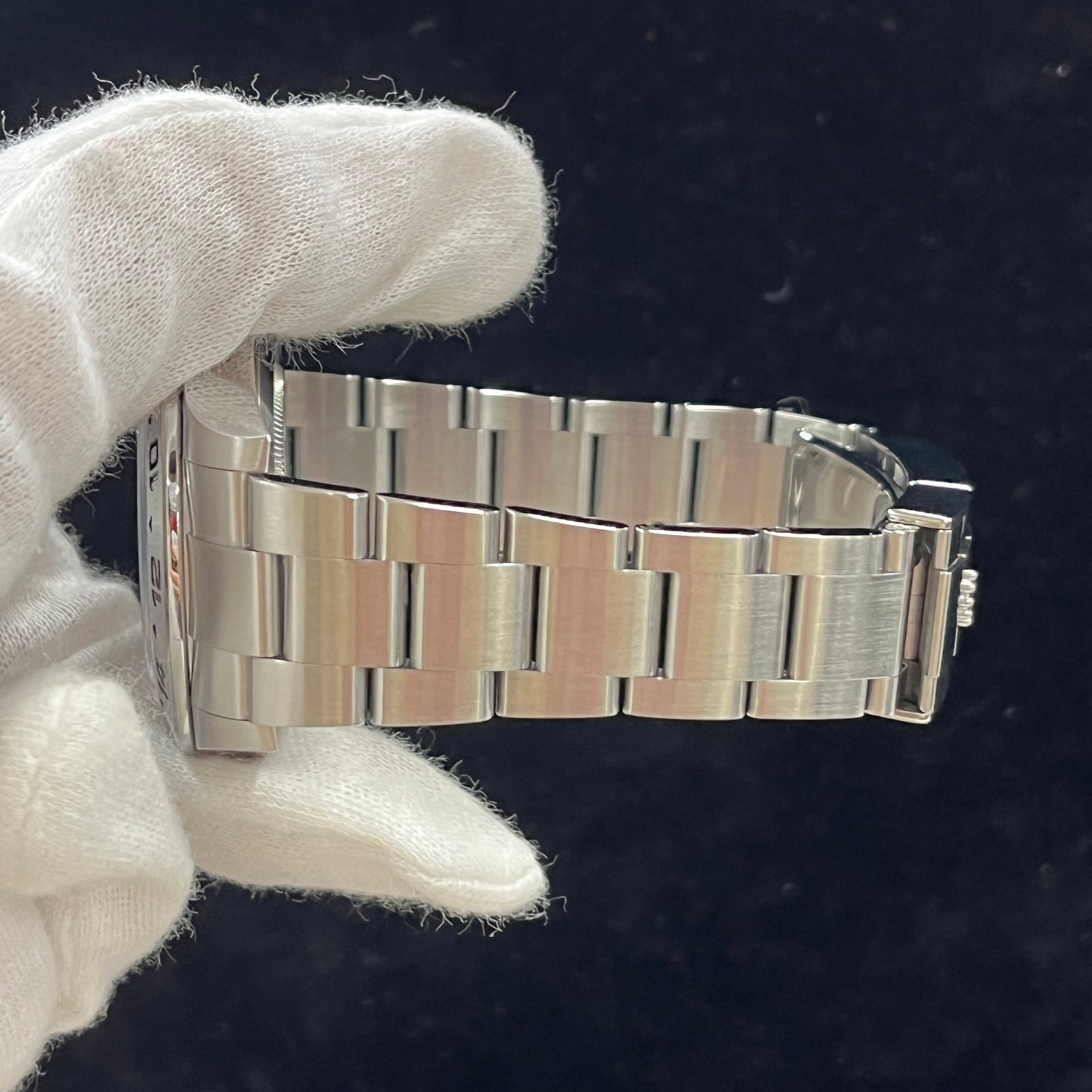 216570 Explorer2 2R-X33-00020