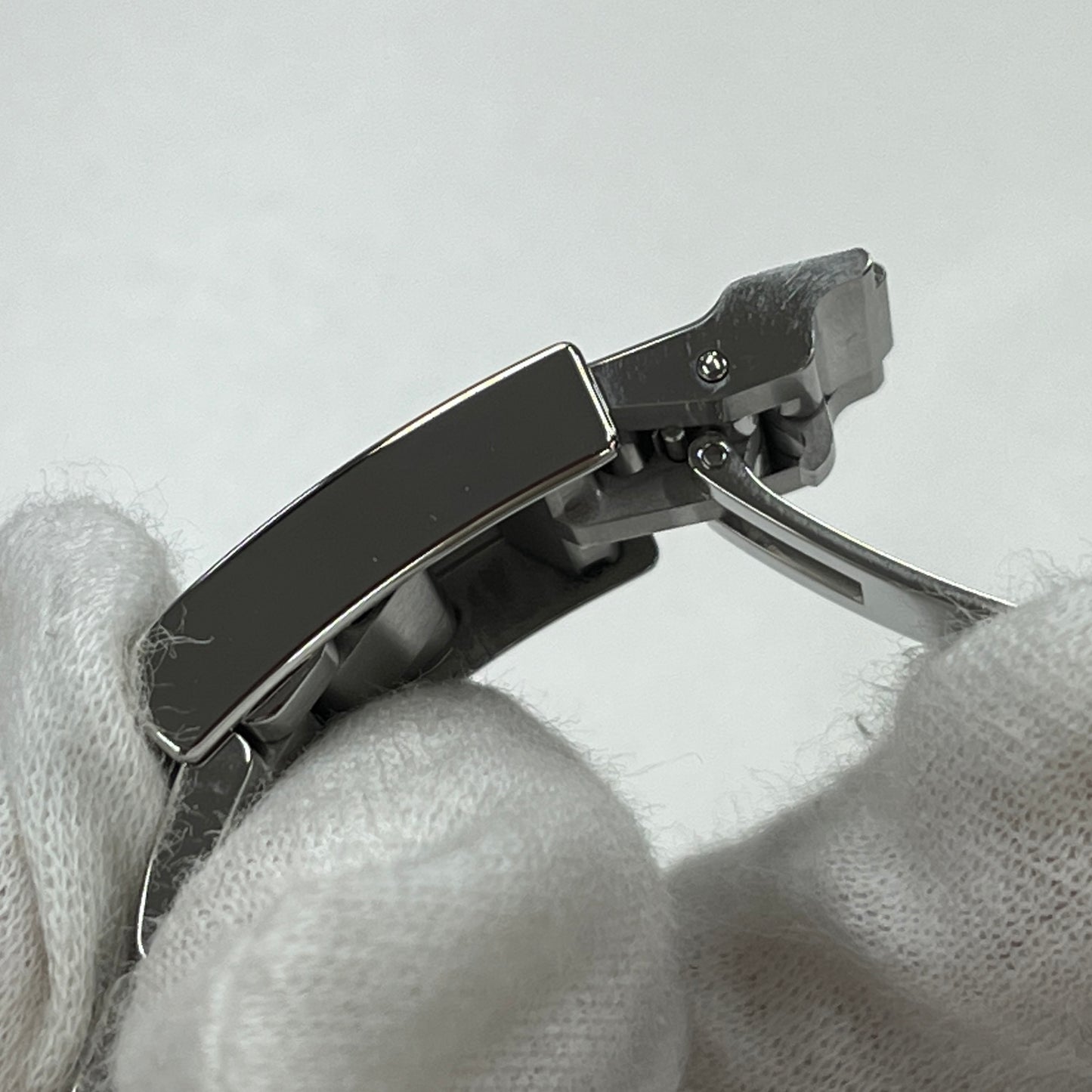216570 Explorer2 2R-X33-00020