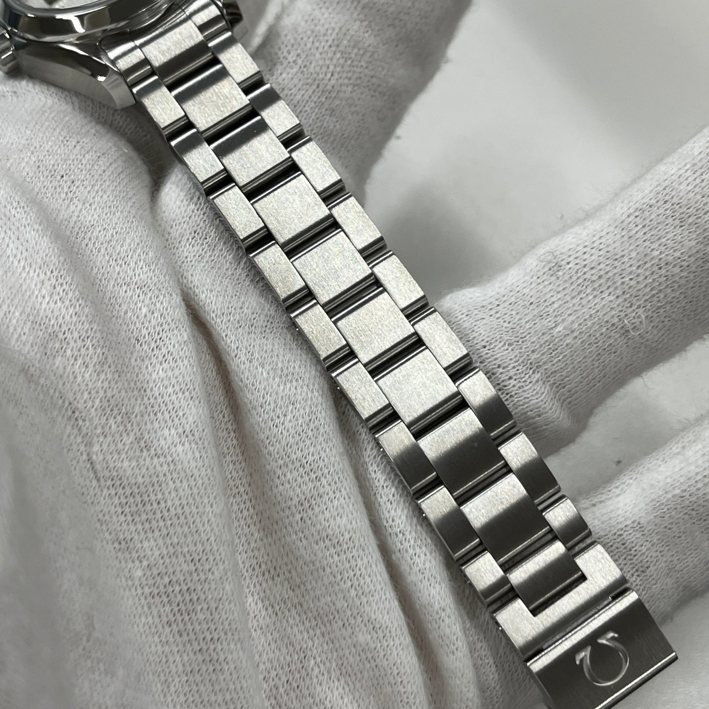 231.10.30.61.55.001 Seamaster Aqua Terra 2O-M33-00039