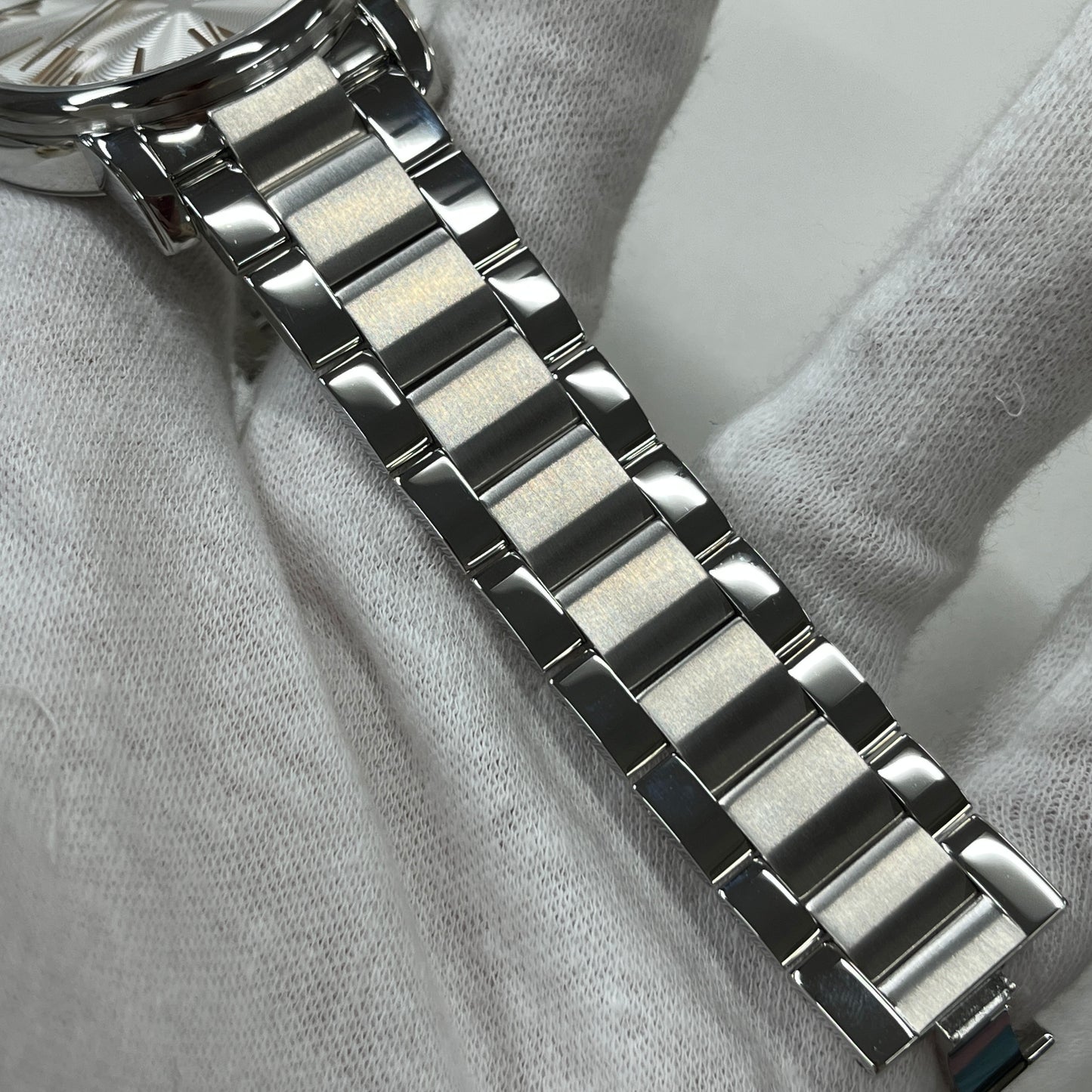 114854 4810 Day-Date 1MON01-00006