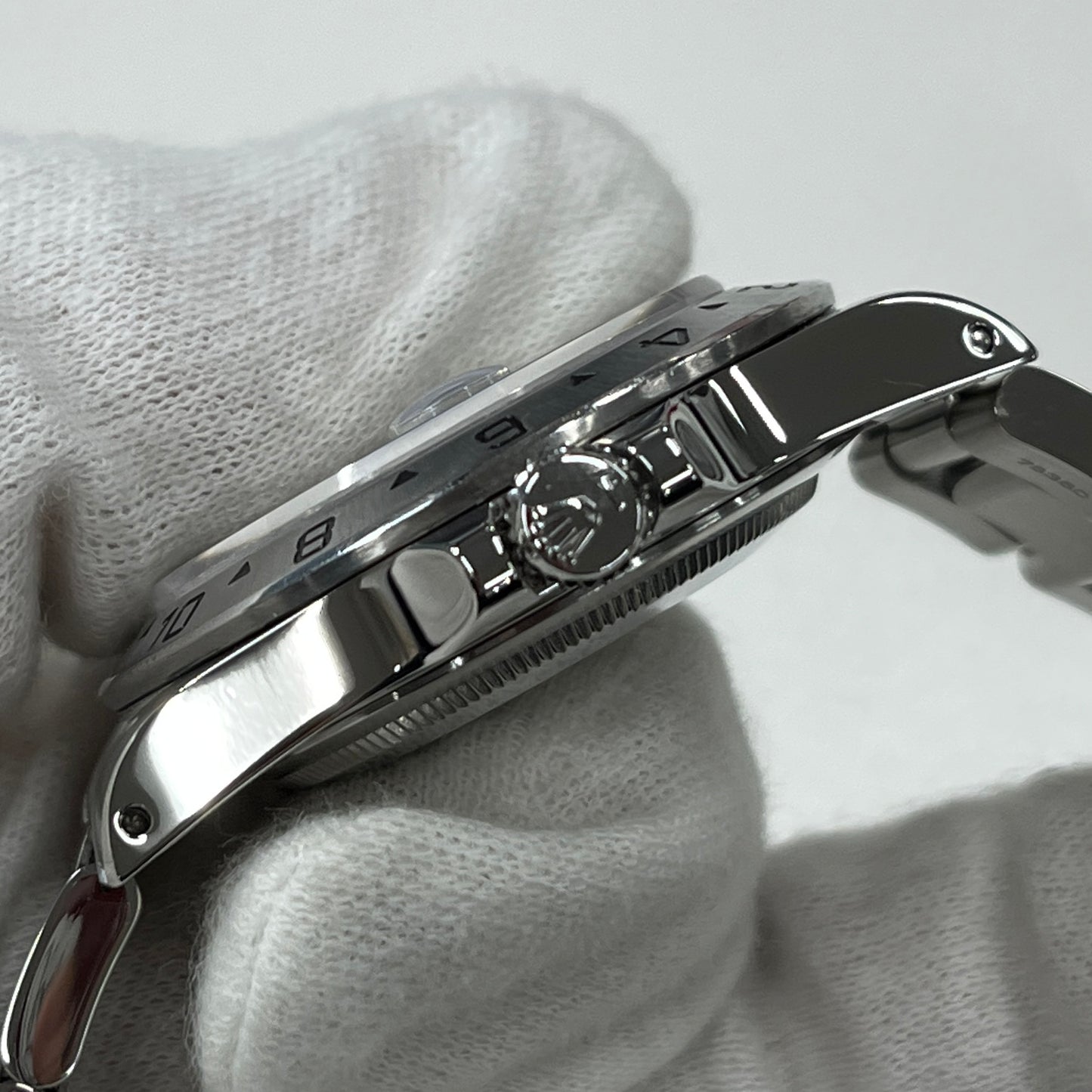 16570 Explorer2 W series Tritium 2R-X01-00307