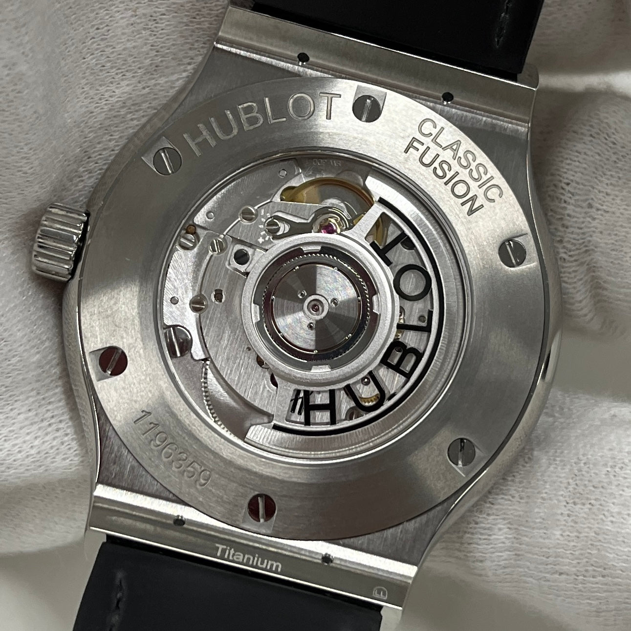 542.NX.1171.LR Classic Fusion 2HUB01-00081