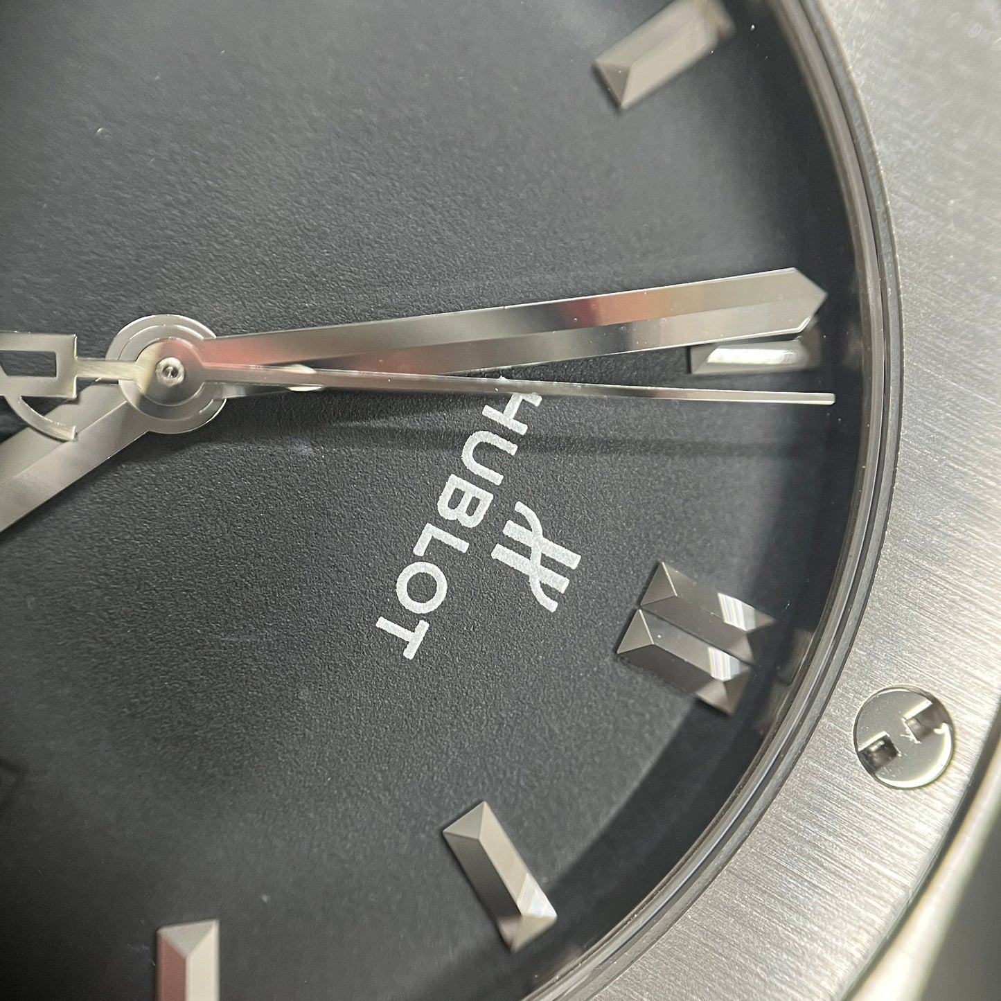 542.NX.1171.LR Classic Fusion 2HUB01-00081