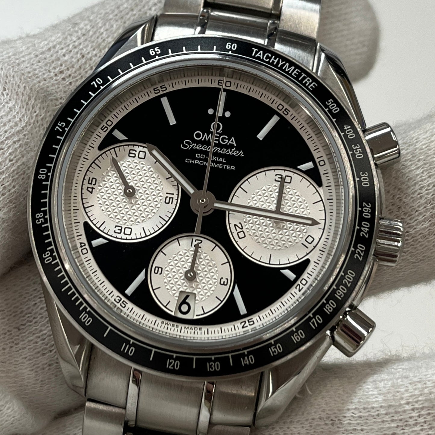 326.30.40.50.01.002 Speedmaster Racing Co-axial 2O-M33-00046
