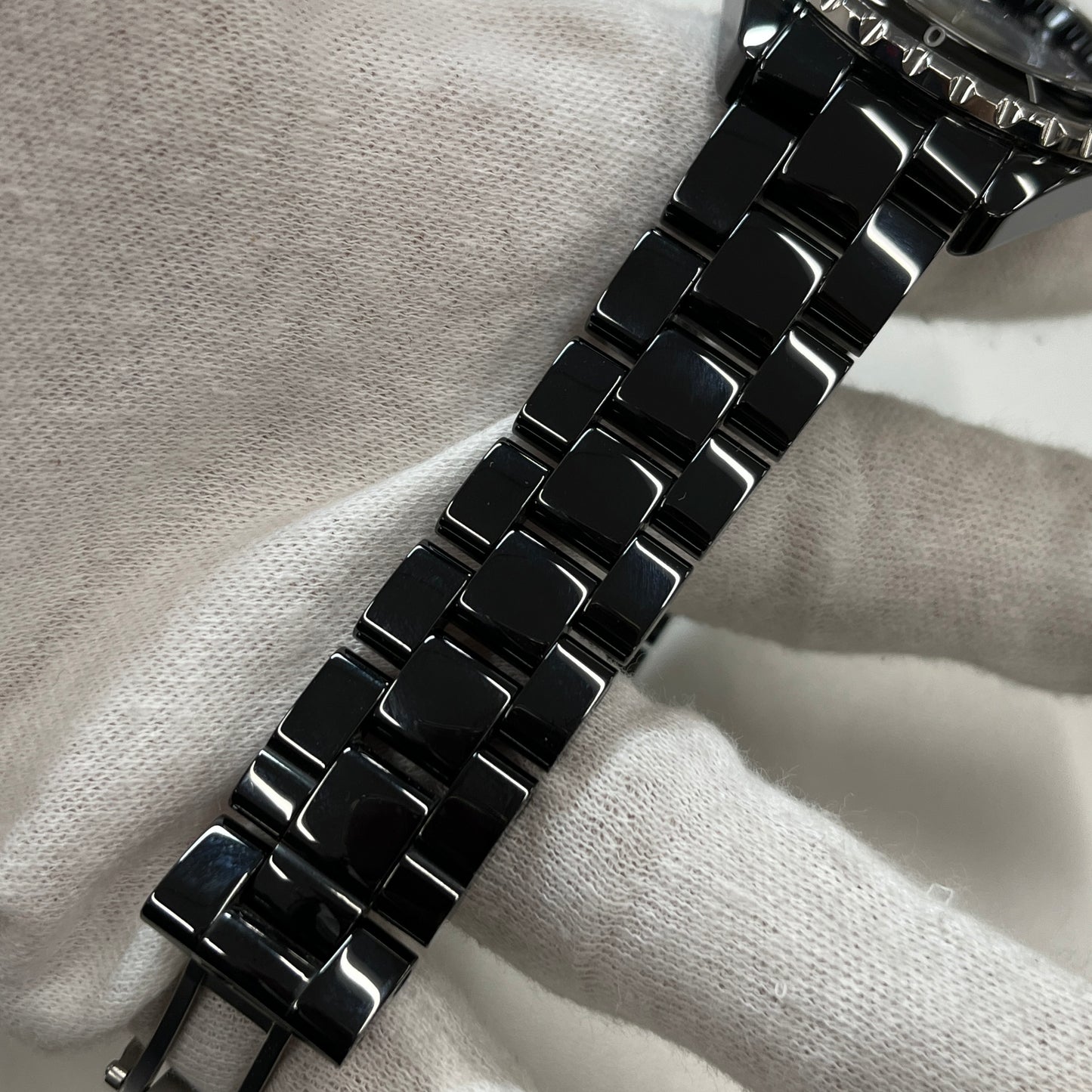 H1626 J12 Ceramic 2CHA33-00006