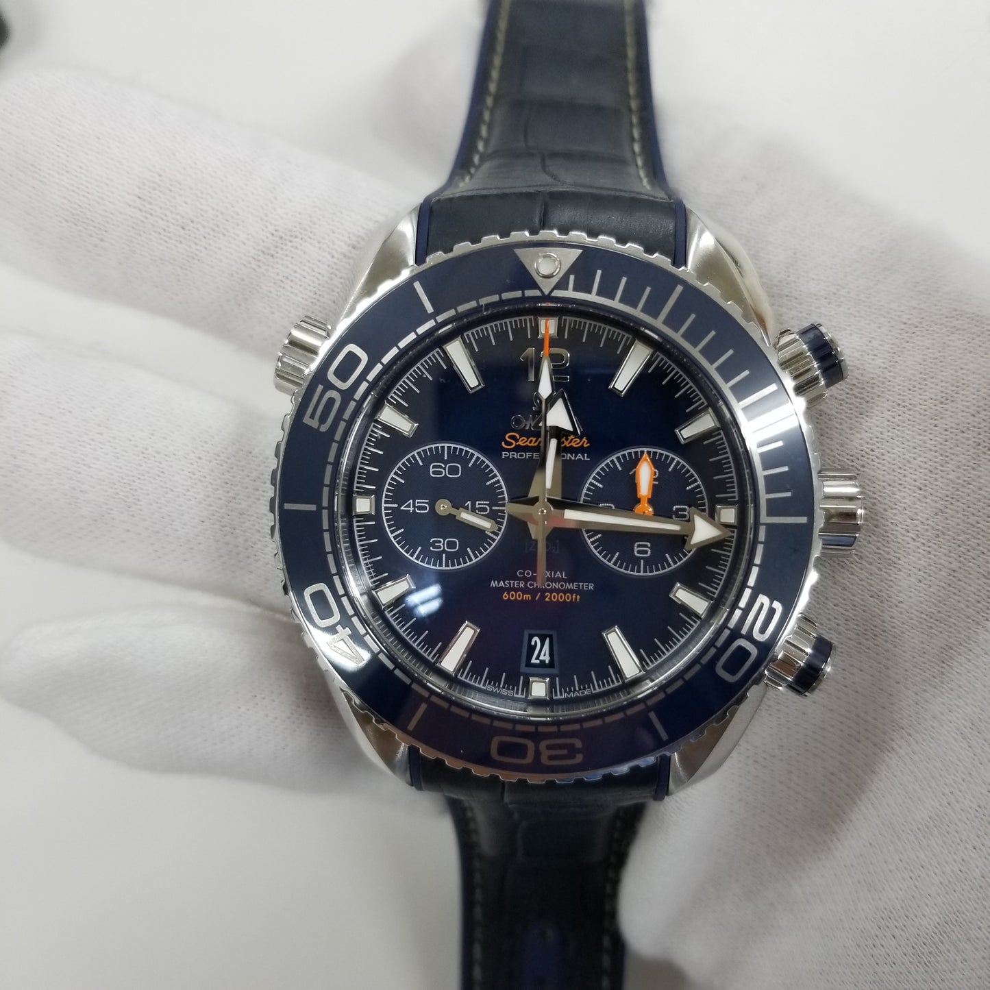 215.33.46.51.03.001 Seamaster Planet Ocean  2O-M01-00706