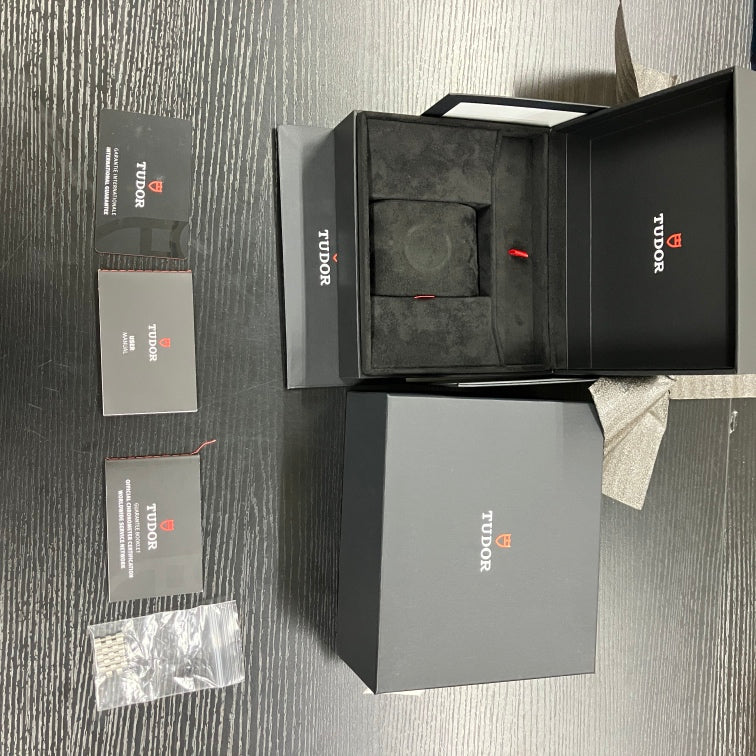 M79360N-0019 チューダー ブラックベイ クロノ 2TUD01-00138