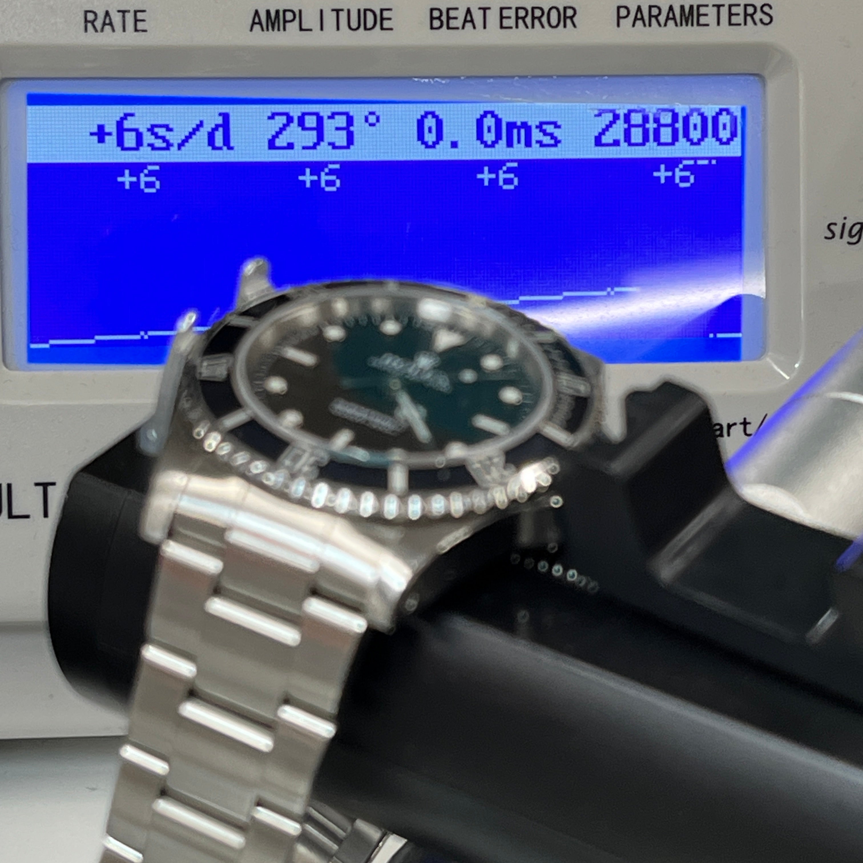 Rolex submariner hot sale weight grams